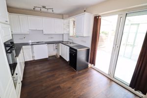 Kitchen/Diner- click for photo gallery